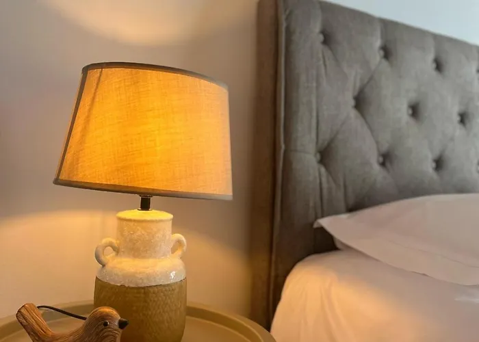 Aurora Do Sousa 蓬塔德尔加达